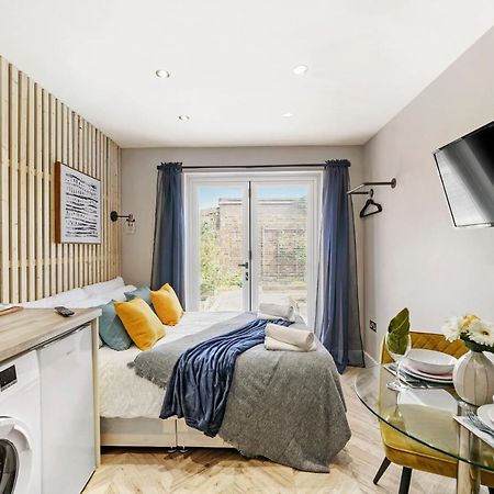 شقة هارموندسورث  في Boutique Heathrow Studio'S - Parking - Garden المظهر الخارجي الصورة