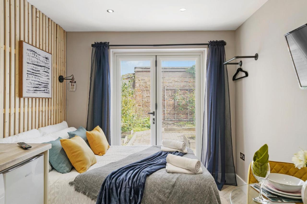 شقة هارموندسورث  في Boutique Heathrow Studio'S - Parking - Garden المظهر الخارجي الصورة