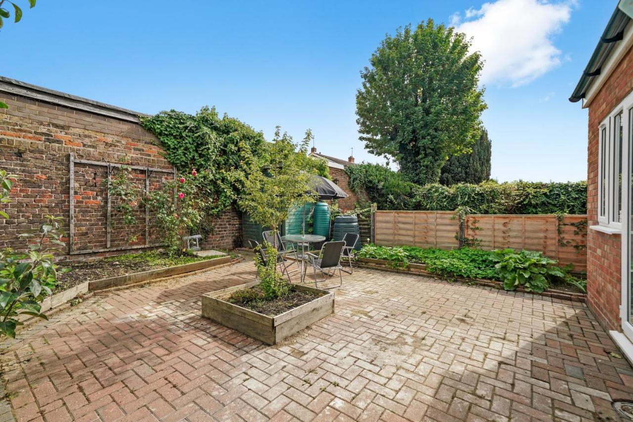 شقة هارموندسورث  في Boutique Heathrow Studio'S - Parking - Garden المظهر الخارجي الصورة