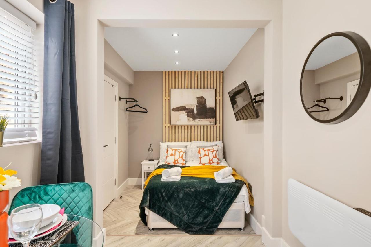 شقة هارموندسورث  في Boutique Heathrow Studio'S - Parking - Garden المظهر الخارجي الصورة