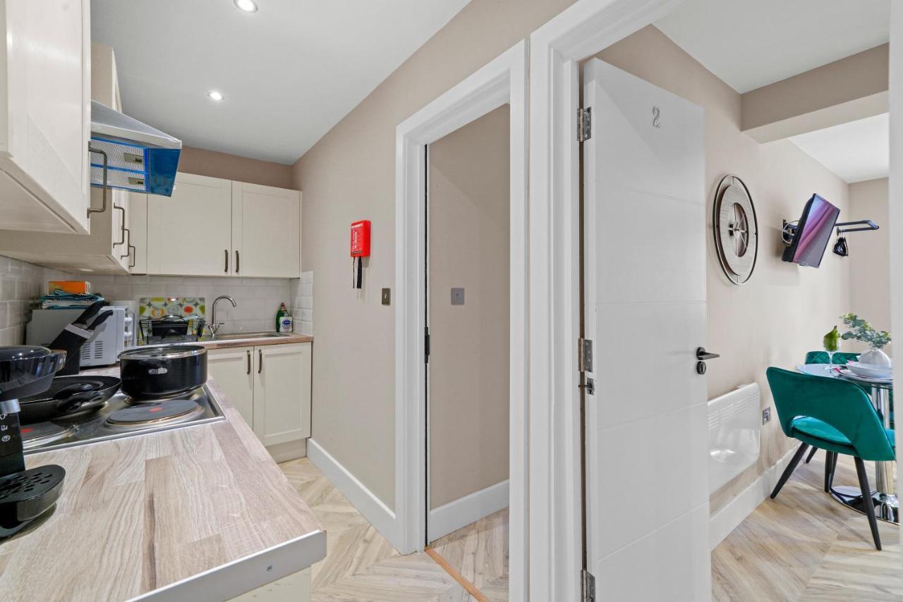 شقة هارموندسورث  في Boutique Heathrow Studio'S - Parking - Garden المظهر الخارجي الصورة