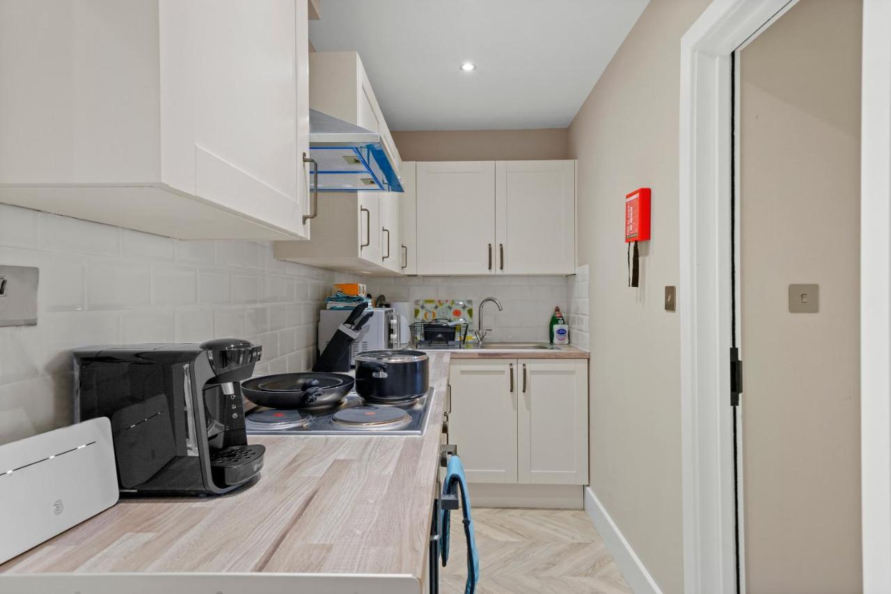 شقة هارموندسورث  في Boutique Heathrow Studio'S - Parking - Garden المظهر الخارجي الصورة